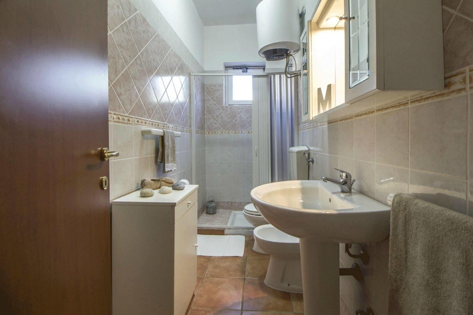 Casa Vacanze Cau - Viale Europa Alghero Buitenkant foto
