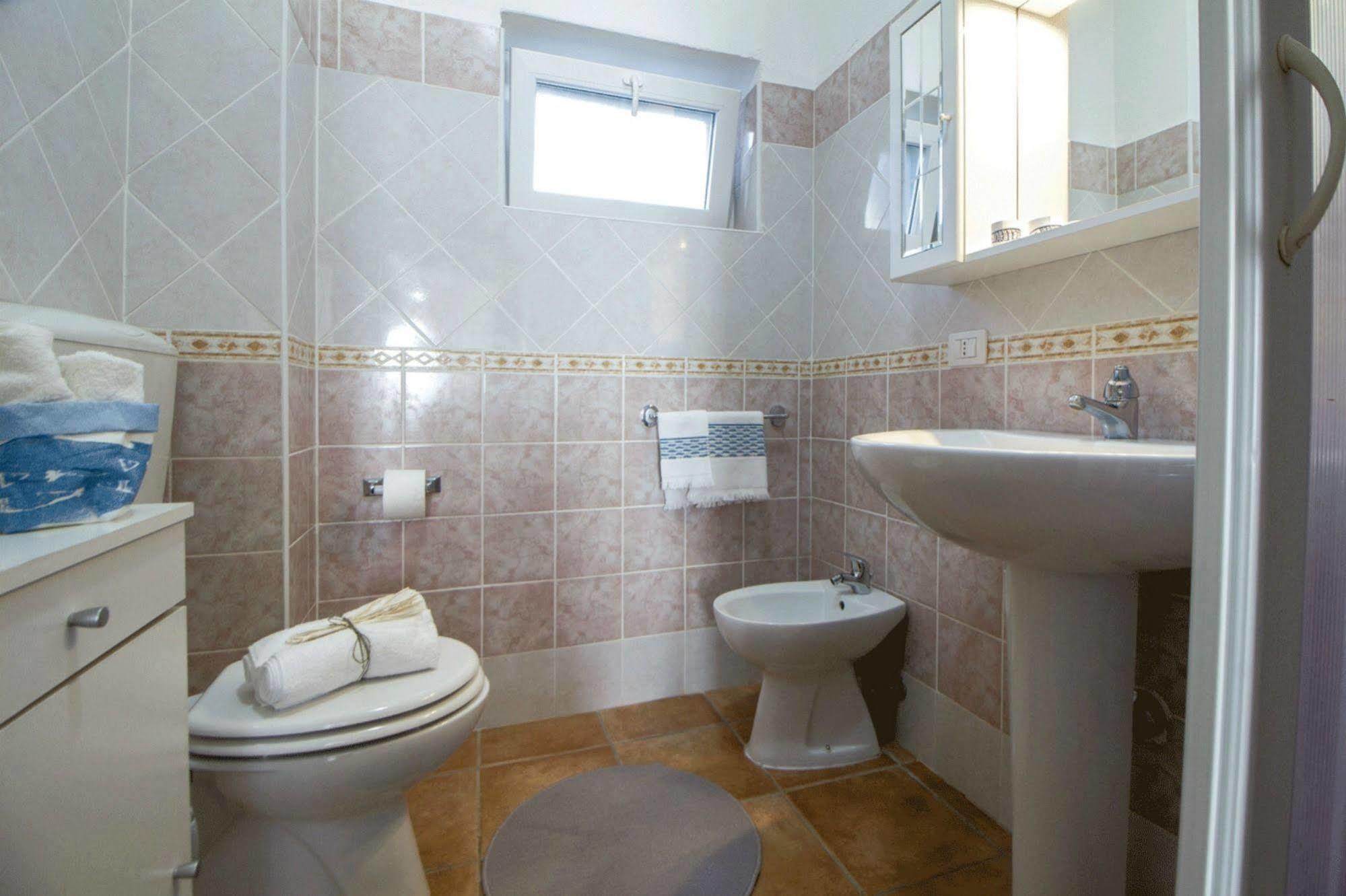 Casa Vacanze Cau - Viale Europa Alghero Buitenkant foto