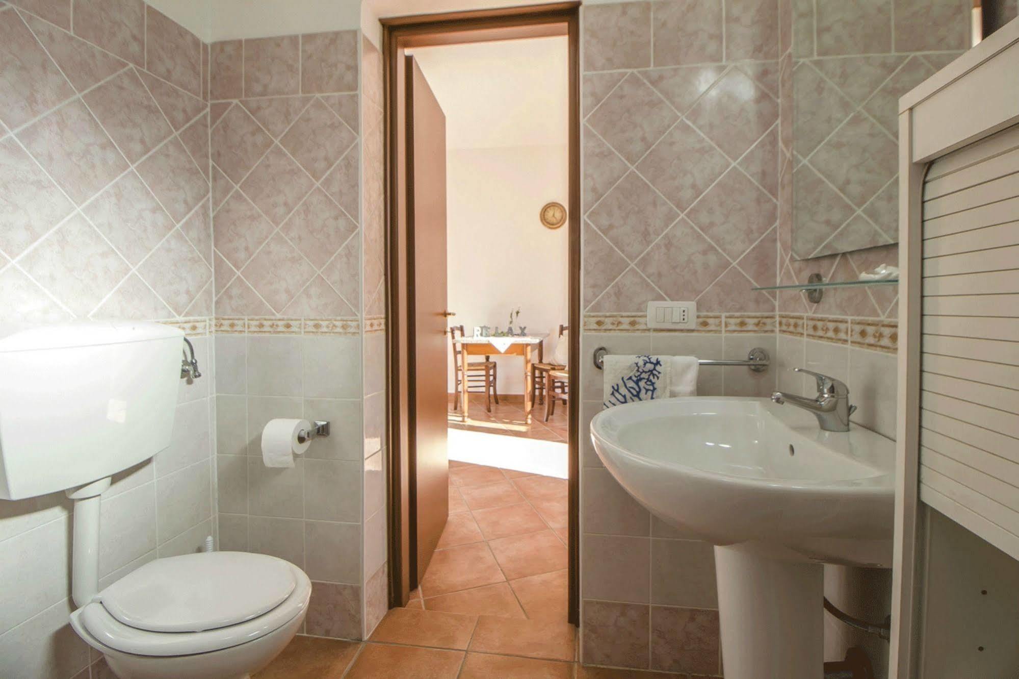 Casa Vacanze Cau - Viale Europa Alghero Buitenkant foto